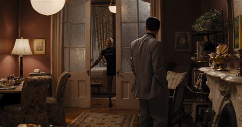 margot robbie doorway scene.